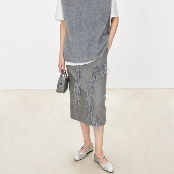 CHICJOC Ostrich Feather Beaded Wool Skirt size 40 in grey - Picture 4 of 14